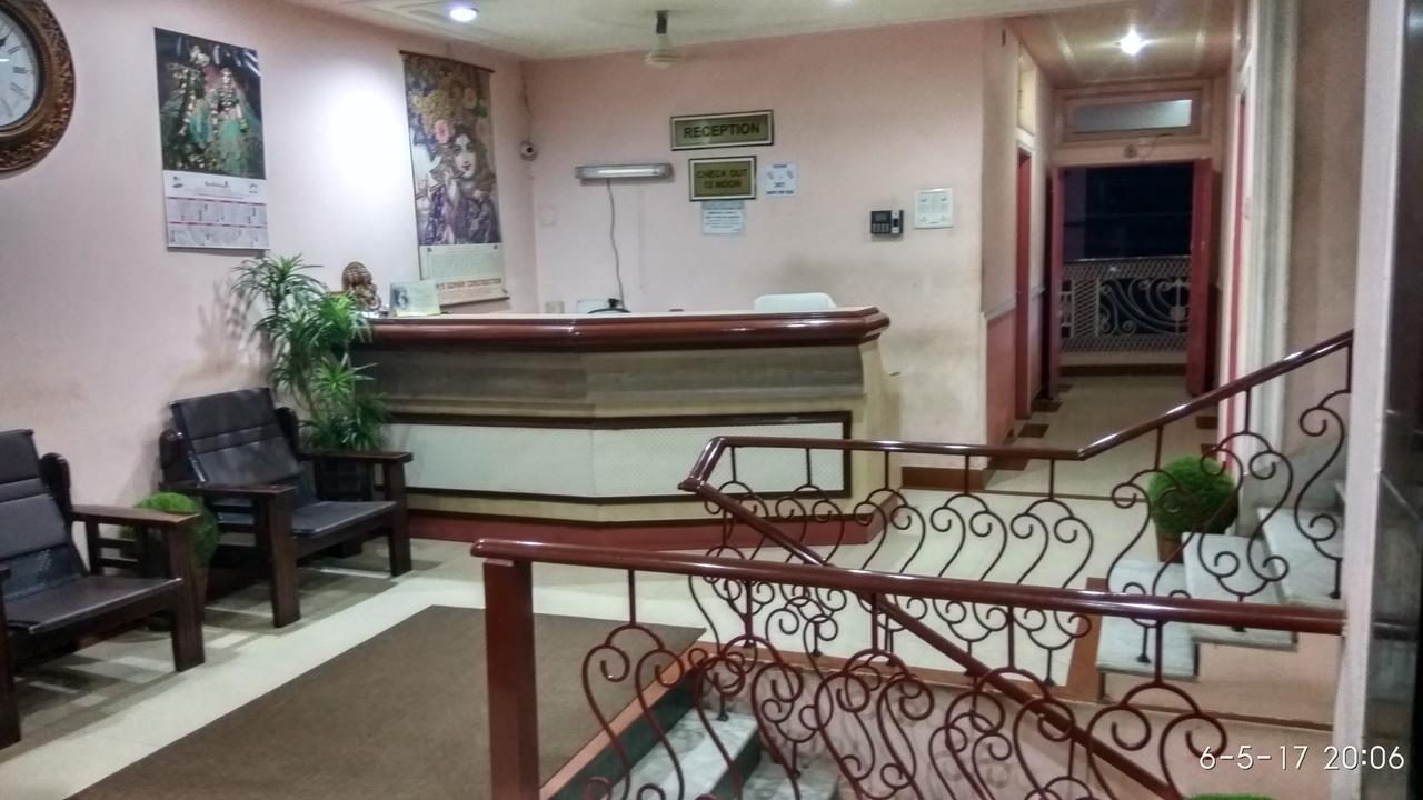 Hotel Varsa Dibrugarh ภายนอก รูปภาพ
